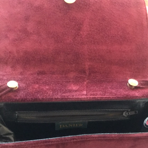 Danier crossbody deep red velvety suede & leather - Picture 5 of 12